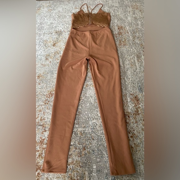 Revamped Jumpsuit with lace back - Picture 3 of 16